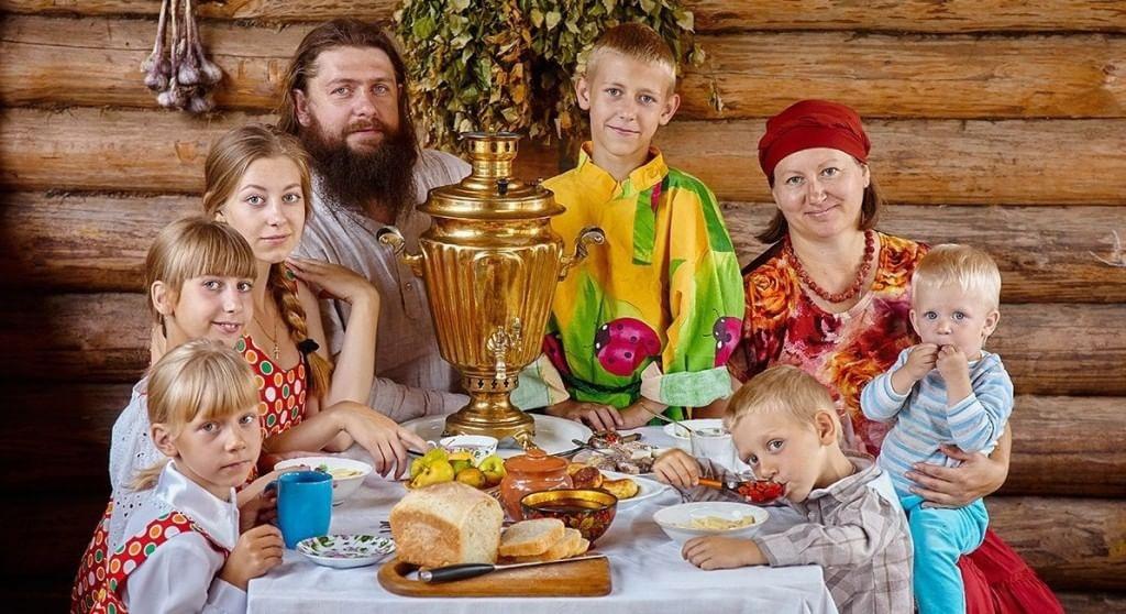 По поводу «традиционных ценностей».